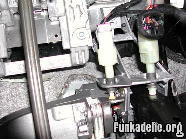 Audi A3 8L TT 8N A6 C5 Clutch Pedal Switch 